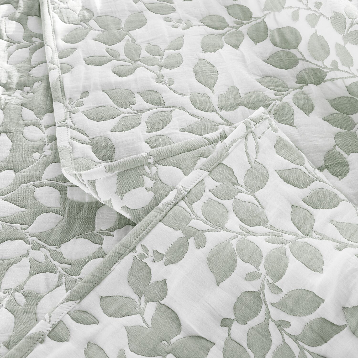 Awesome Home™ Leaves Jacquard 3-pc. Reversible Quilt Set