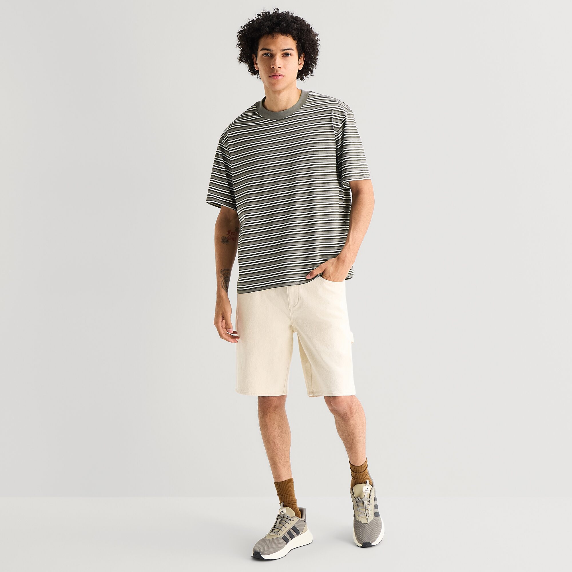 Arizona Boxy Fit Mens Crew Neck Short Sleeve T-Shirt