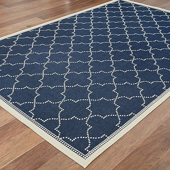 Covington Home Martinique Scallop Trellis Indoor Outdoor Rectangular Accent Rug