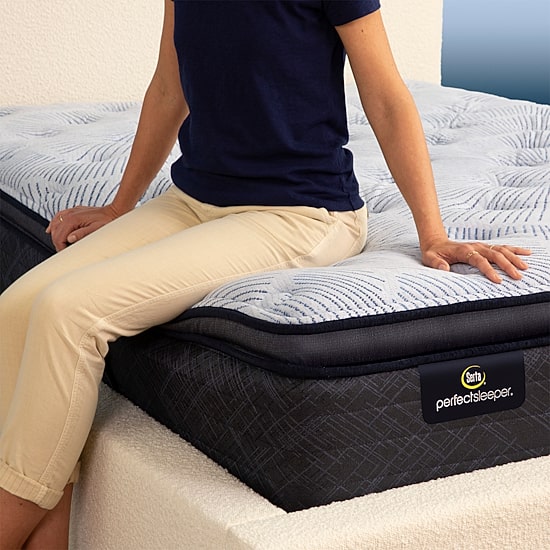 Serta Perfect Sleeper Blue Lagoon Nights 14.5" Plush Pillow Top - Mattress Only