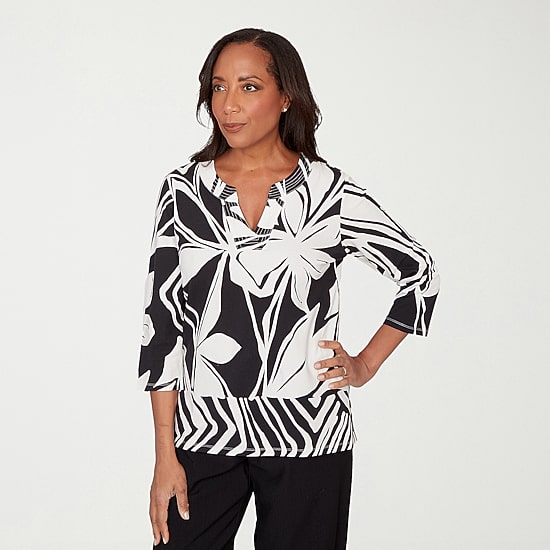 Alfred Dunner Crowd Pleaser Womens V Neck 3/4 Sleeve T-Shirt