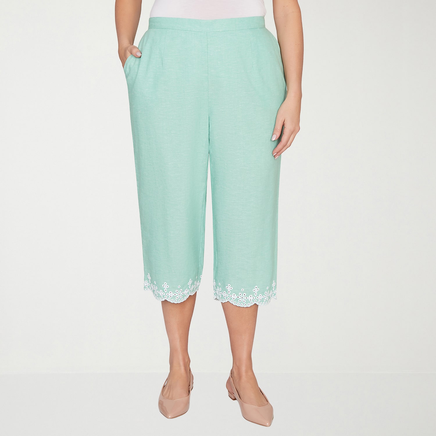 Alfred Dunner Caribbean Blues Womens Plus Straight Capri Pant