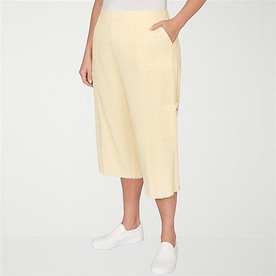 Alfred Dunner Out Of The Blue Womens Plus Straight Capri Pant