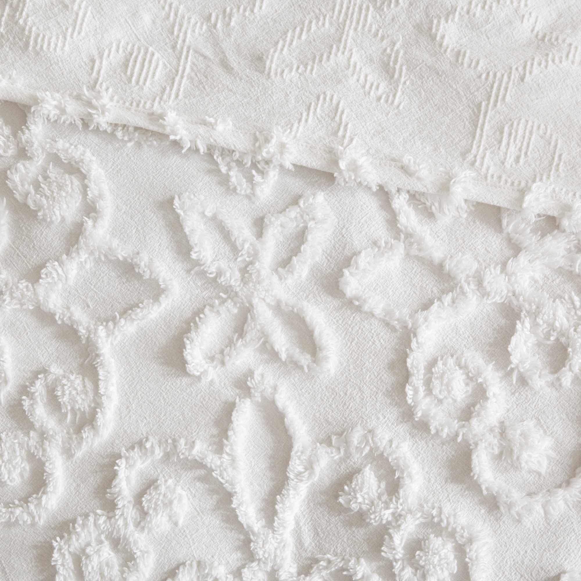 Madison Park Sarah Cotton Tufted Chenille 5-pc. Solid Daybed Cover Set