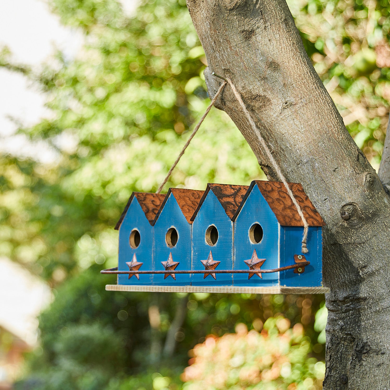 Glitzhome 17" Retro Blue Distressed Bird House