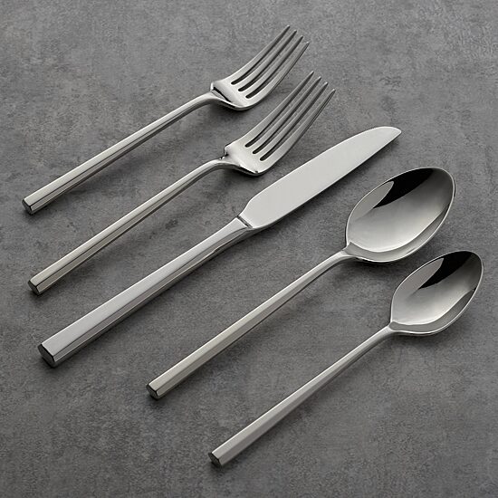 Oneida Diameter 20-pc. 18/10 Stainless Steel Flatware Set