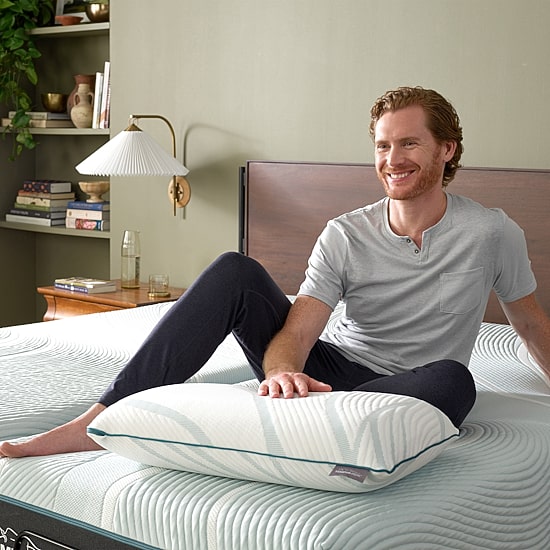 TEMPUR-ProAdapt 12" Soft Tight Top - Mattress + Box Spring
