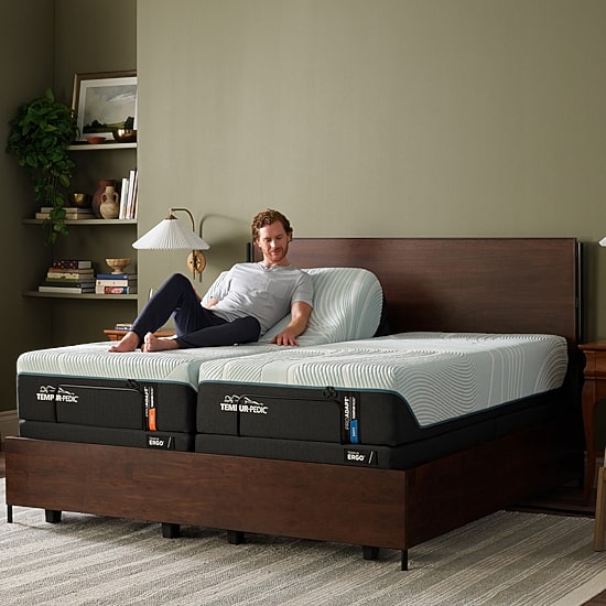 TEMPUR-ProAdapt 12" Soft Tight Top - Mattress + Box Spring