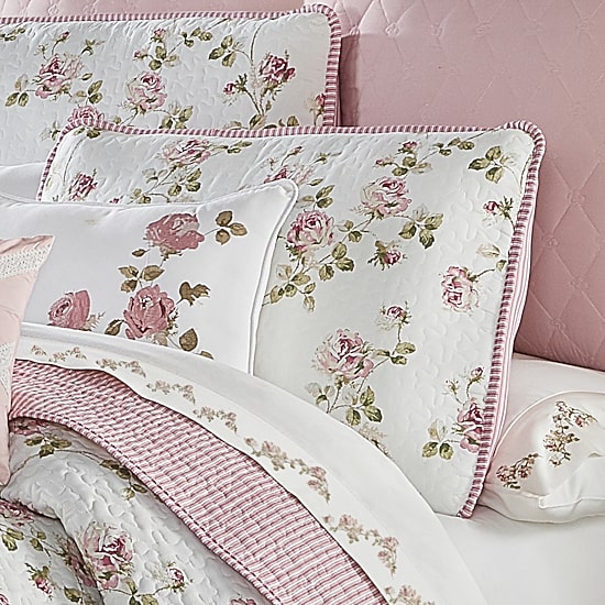 Royal Court Rosemary Floral Quilt Set
