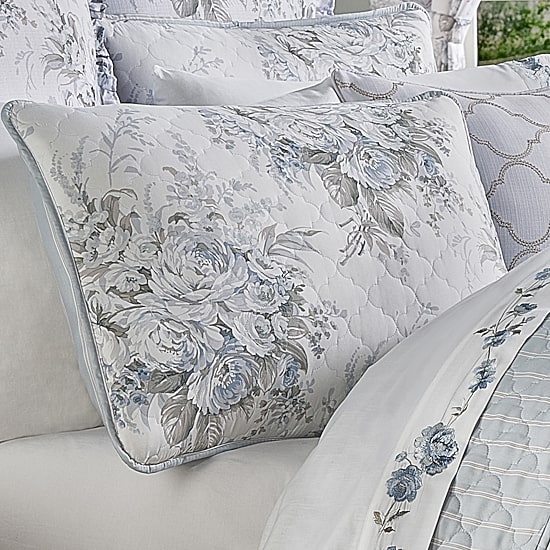 Royal Court Estelle Floral Quilt Set