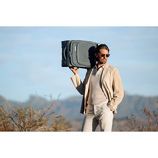 Samsonite Uplift 20 Inch Softside Carry-On Spinner Luggage