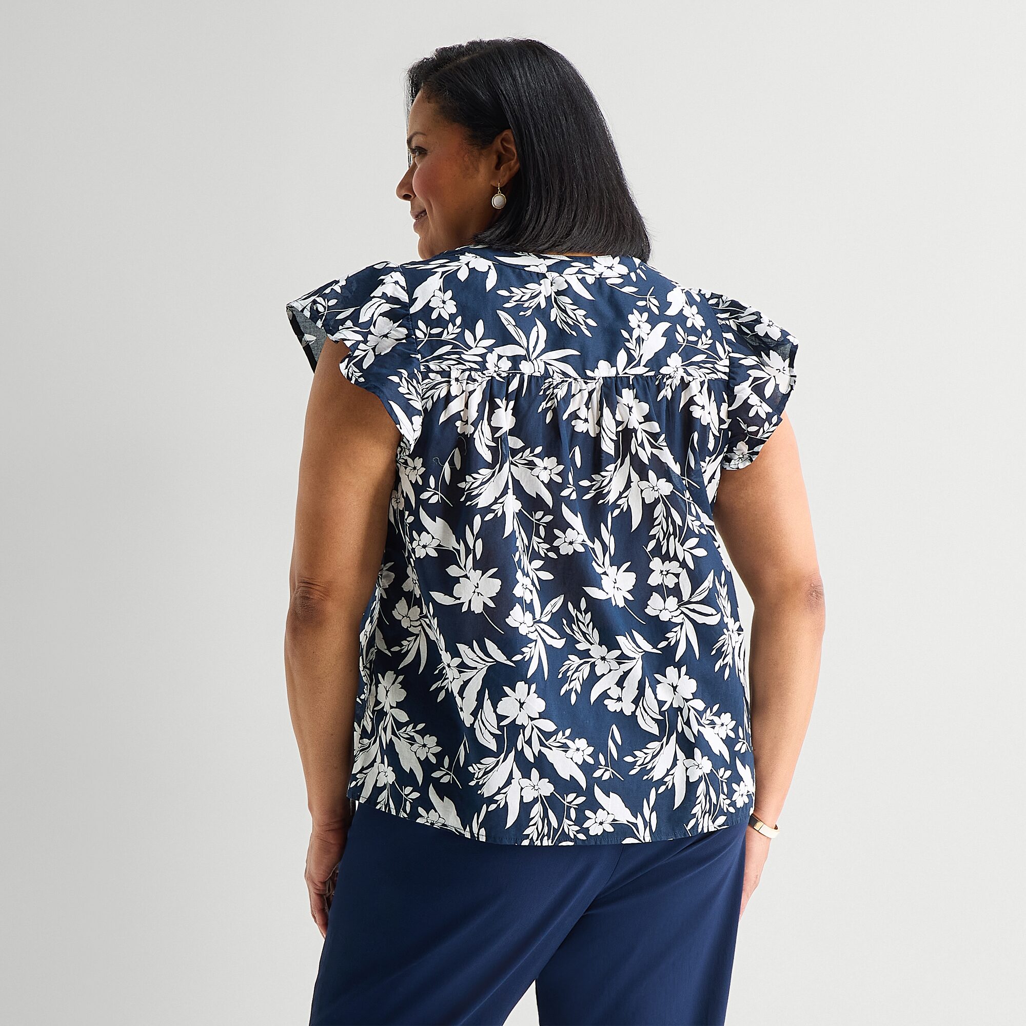 Liz Claiborne Womens Plus V Neck Short Sleeve Blouse