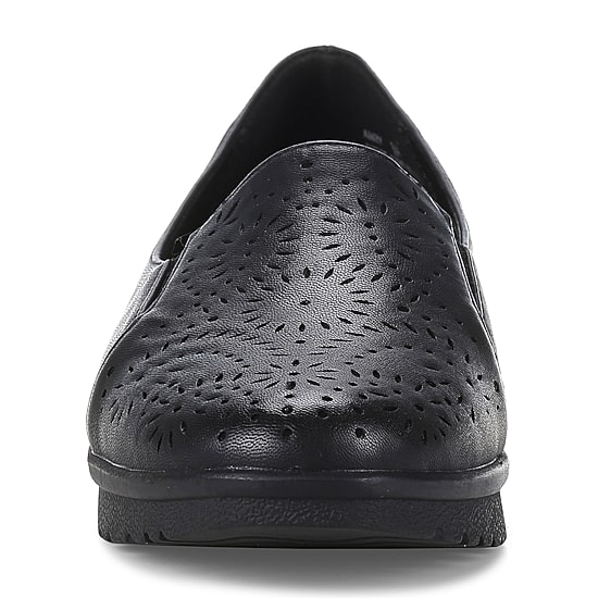 Baretraps Amry Womens Round Closed Toe Slip-On Shoe