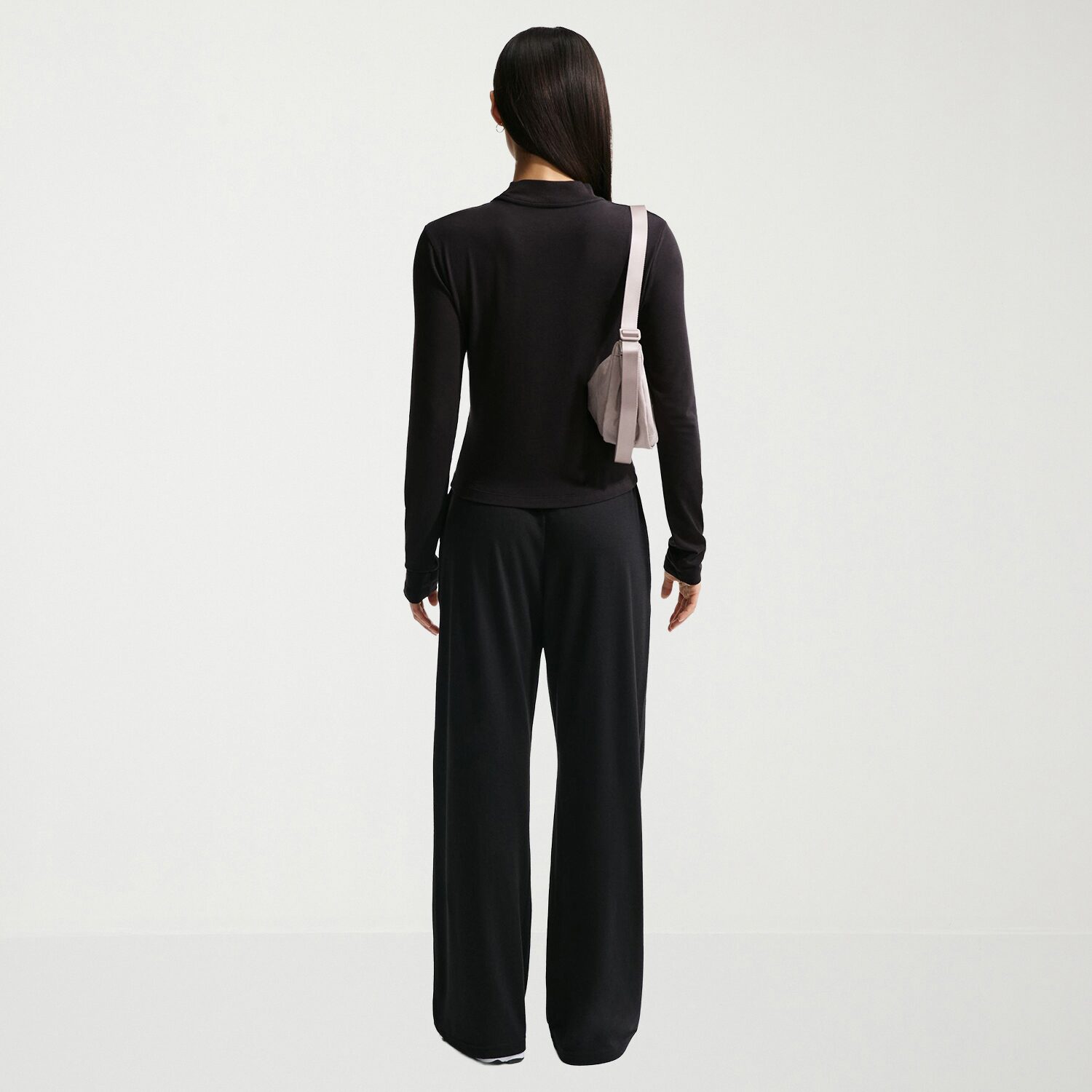 Nike Womens DRAWSTRING WAIST Lightweight Moisture Wicking Straight Low Rise Regular Fit Sweatpant