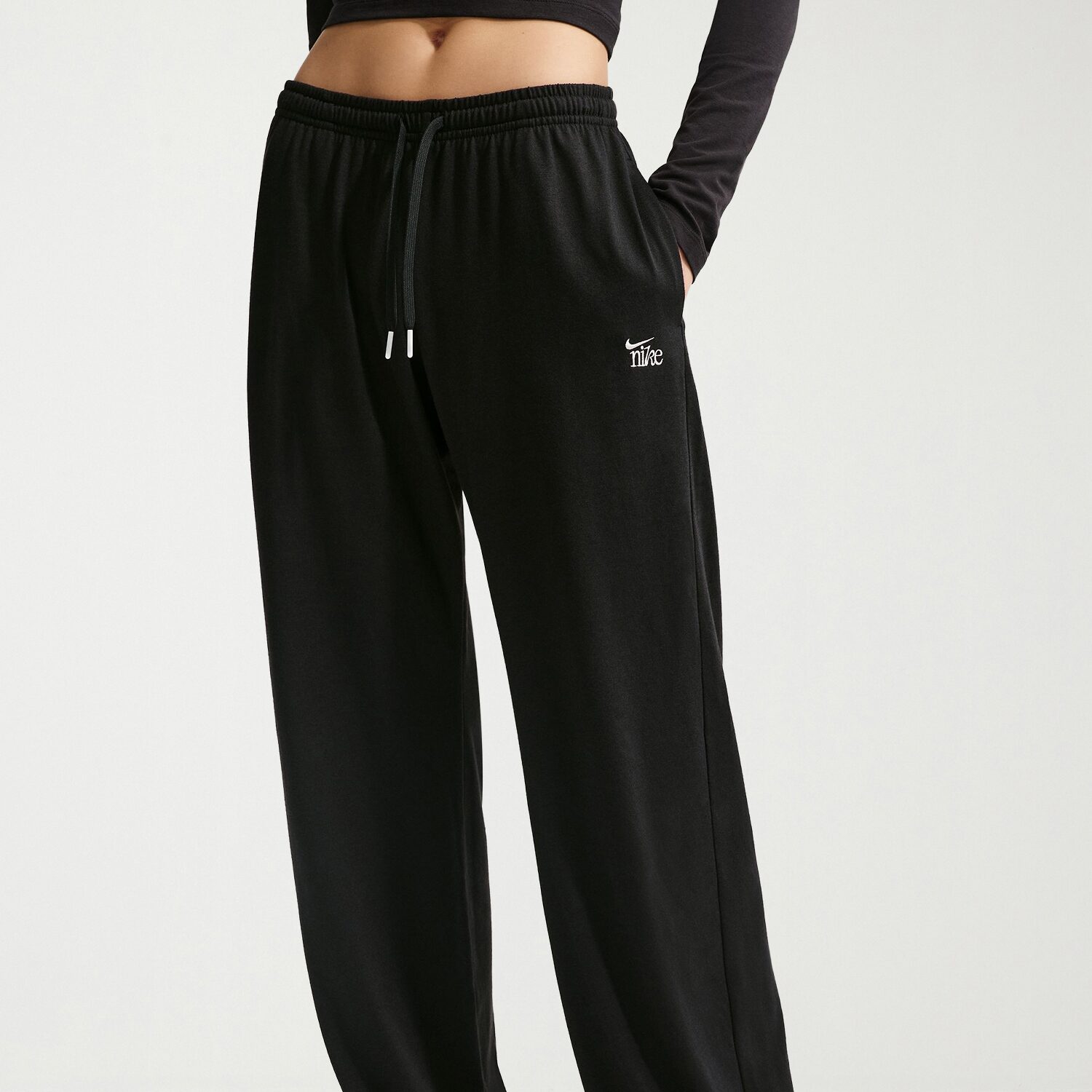 Nike Womens DRAWSTRING WAIST Lightweight Moisture Wicking Straight Low Rise Regular Fit Sweatpant