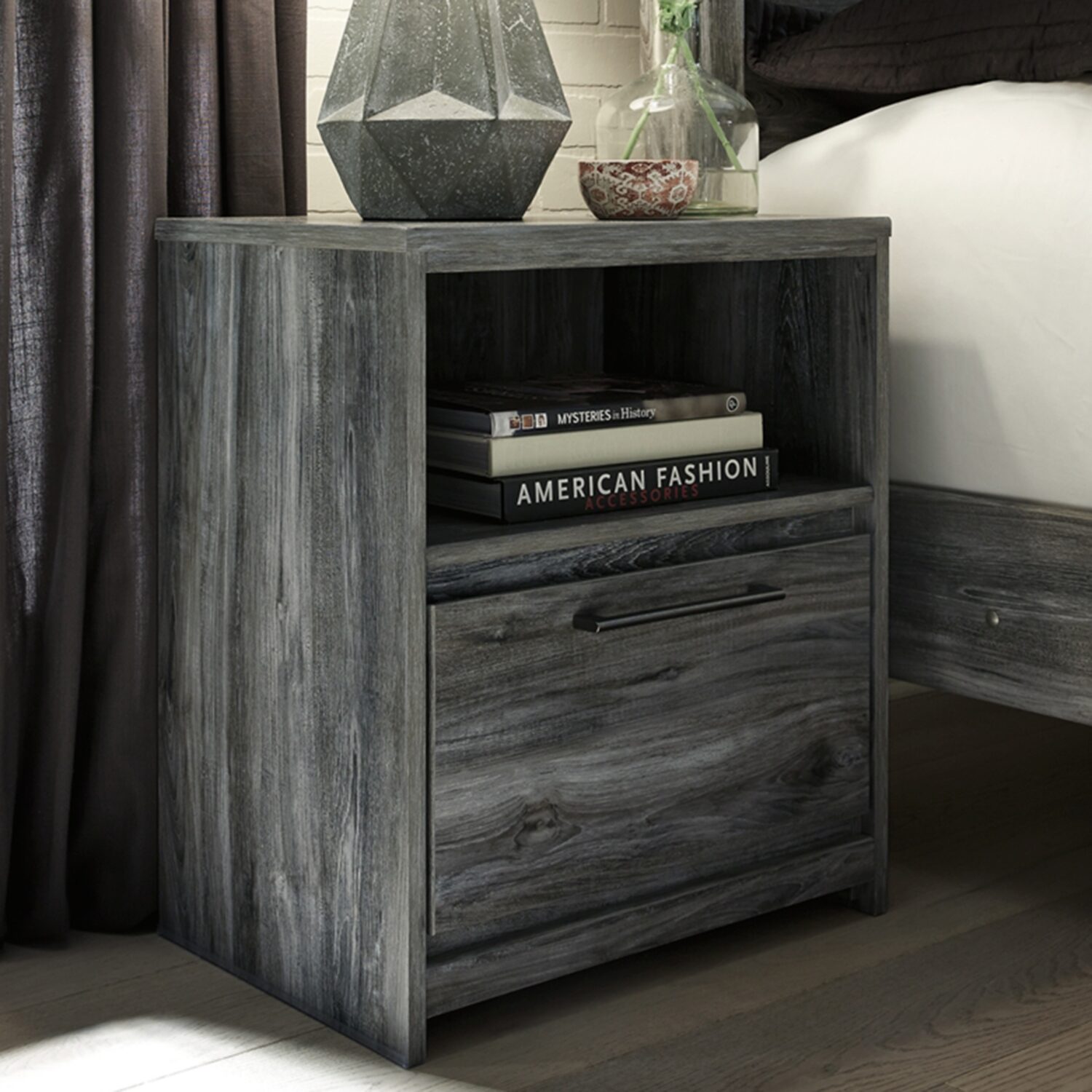 Signature Design by Ashley Baystorm 1-Drawer Nightstand in Dark Gray