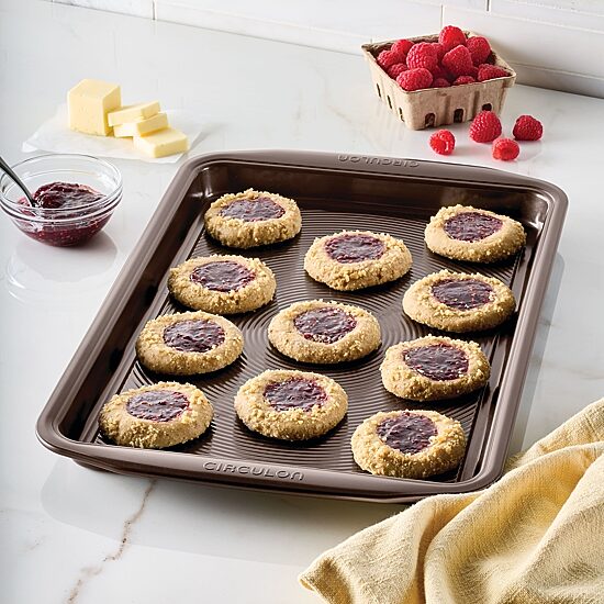 Circulon® Nonstick Bakeware 10X15-Inch Cookie Sheet