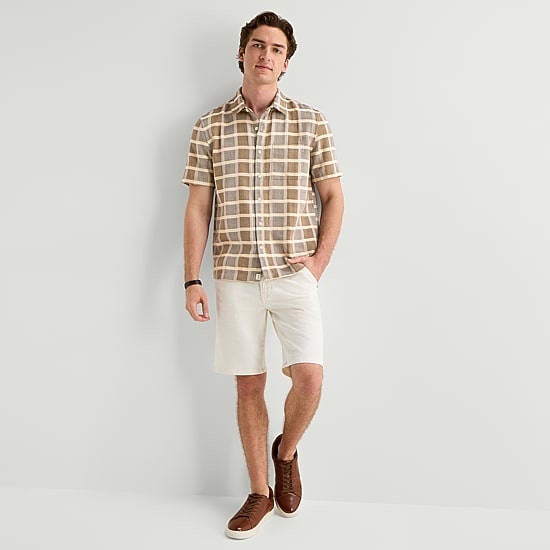 mutual weave Mens Short Sleeve Classic Fit Button-Down Shirt