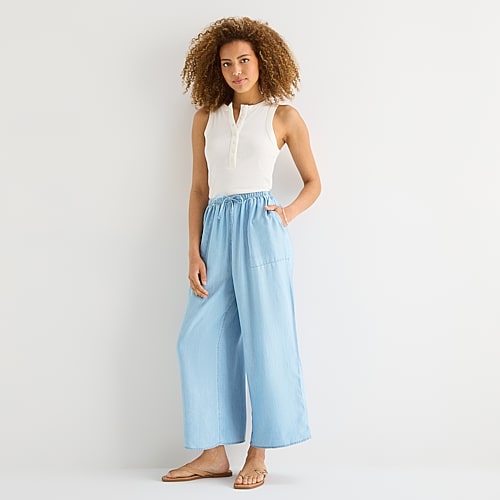 Ana Womens Beachy Crop Pant In Blue