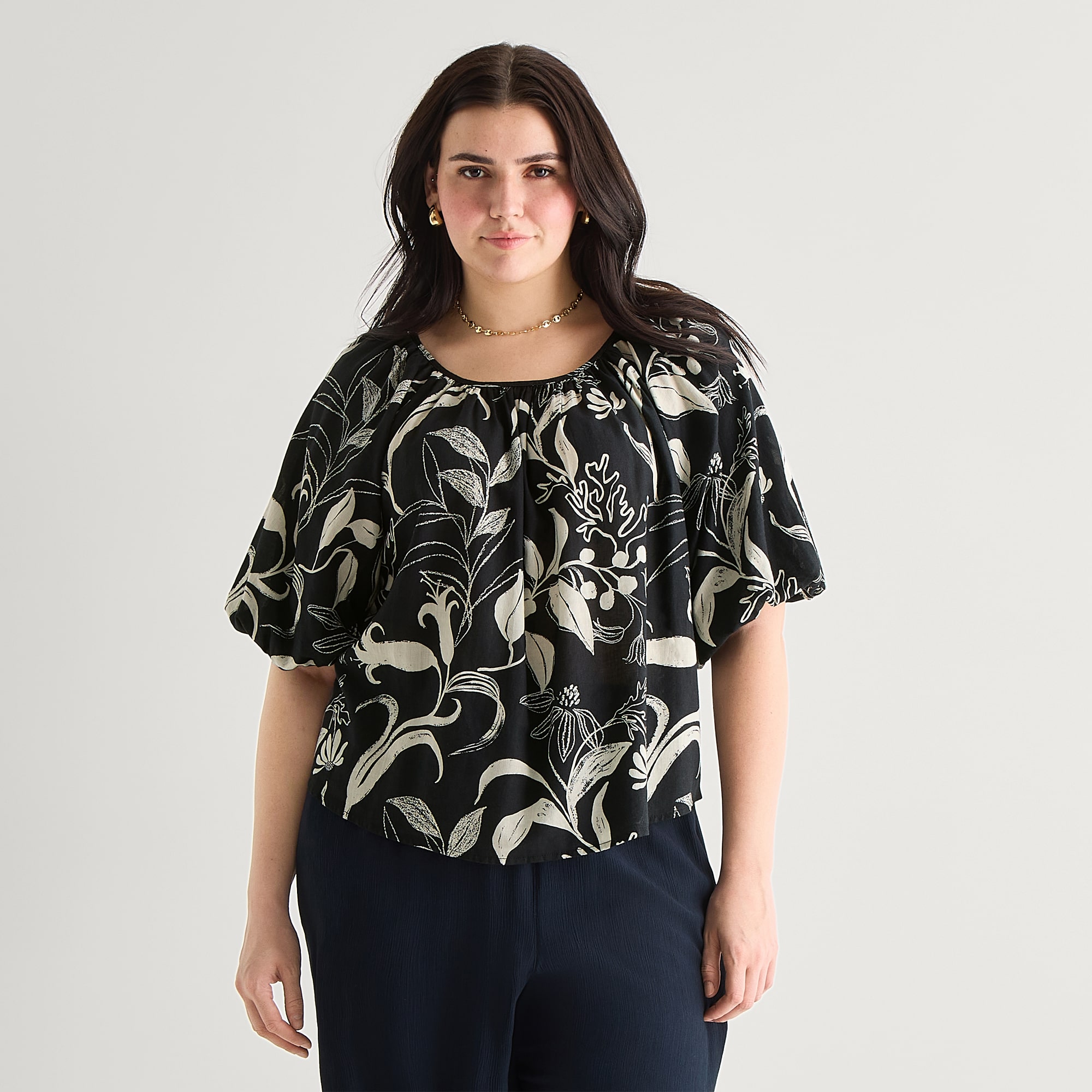 a.n.a Womens Plus Round Neck Short Sleeve Blouse