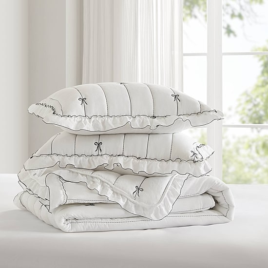 Intelligent Design Florence Embroidered Ruffle Easy Care Quilt Set