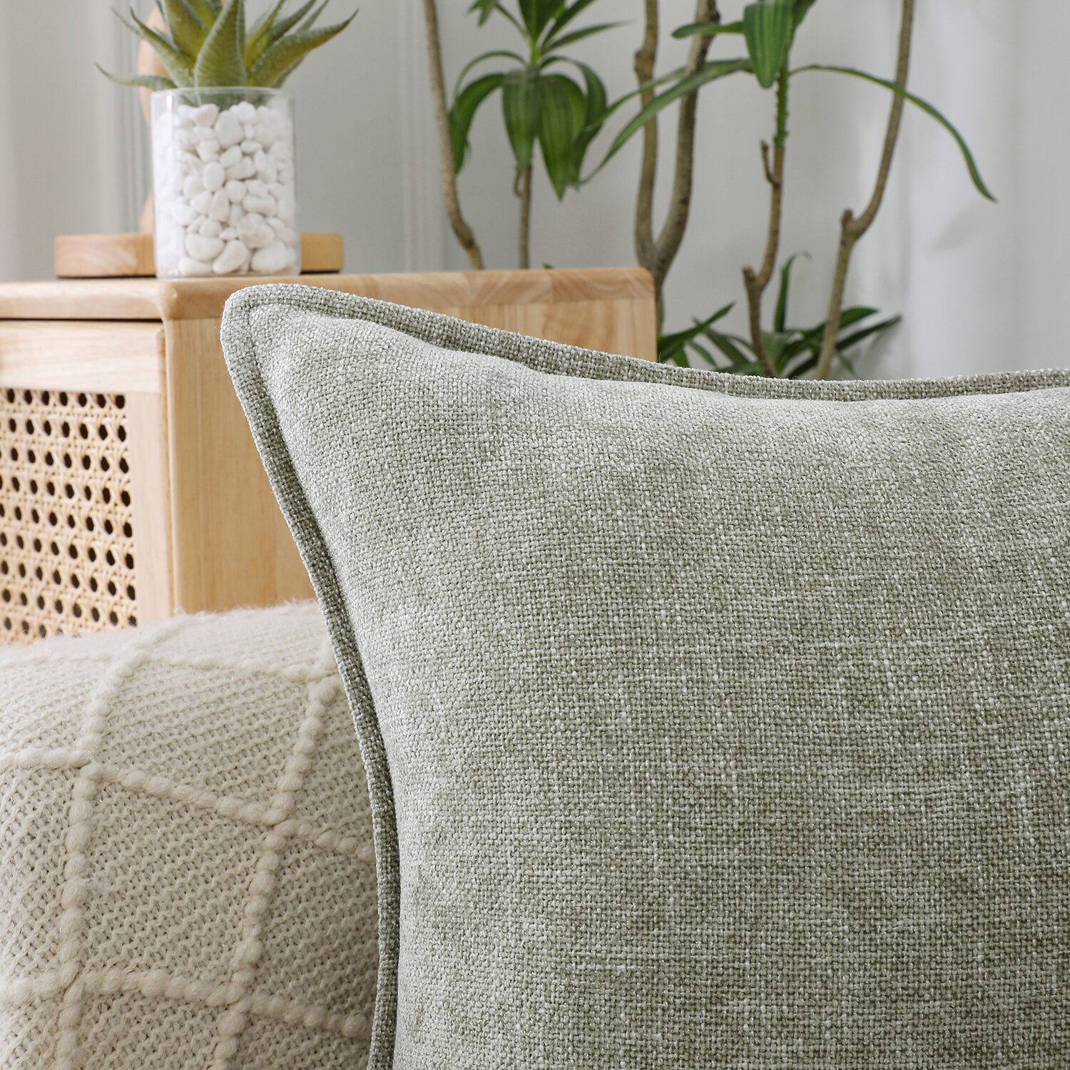 Chenille 14x20 Lumbar Pillow