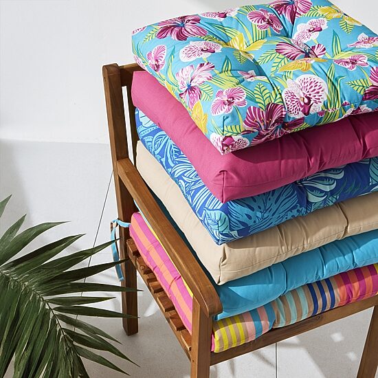 Outdoor Oasis Tropical Print Patio Seat Cushion