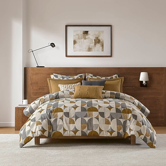 Madison Park Signature Cirque Jacquard 8-pc Oversized Midweight Comforter Set