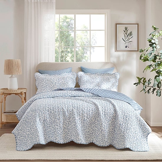 Madison Park Eamon Reversible Print Scalloped Edge 3-pc. Quilt Set