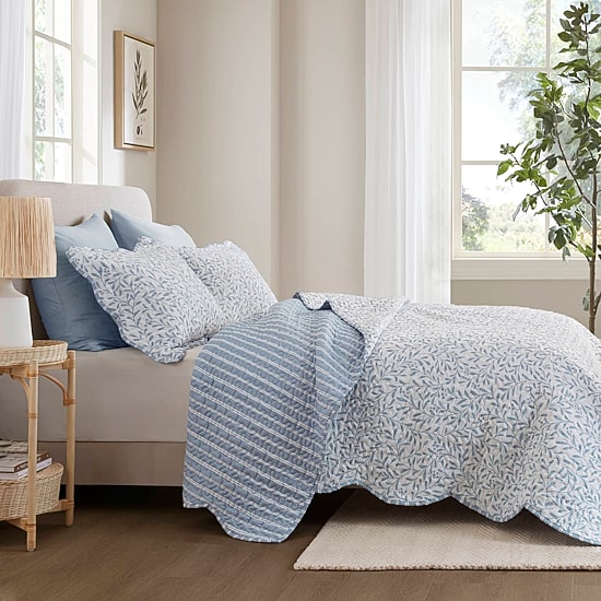 Madison Park Eamon Reversible Print Scalloped Edge 3-pc. Quilt Set
