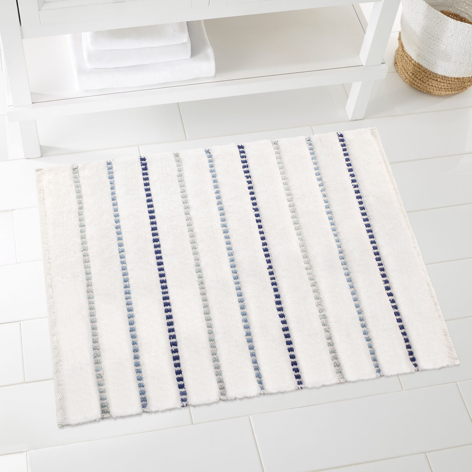 IZOD Sandbar Bath Rug