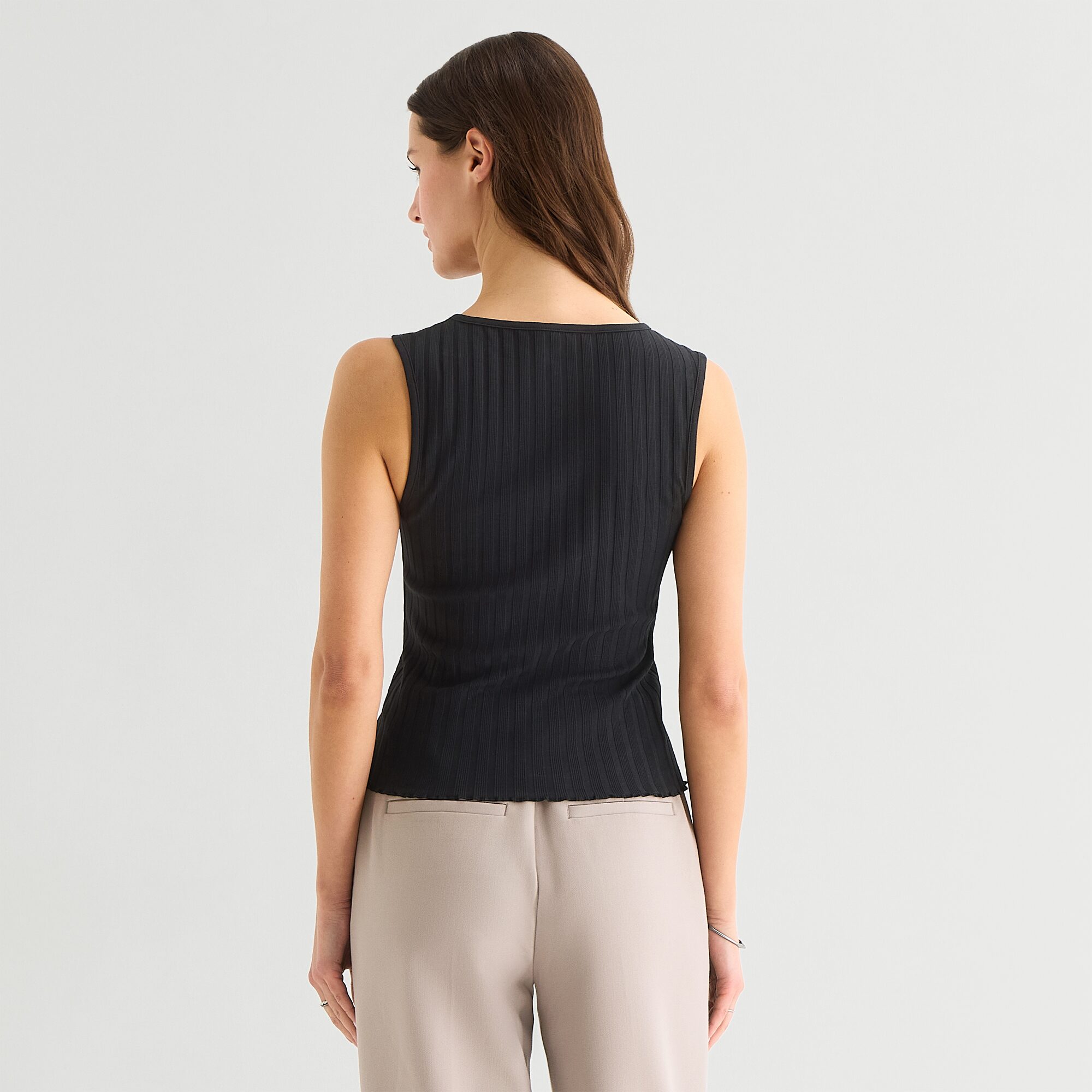 a.n.a Womens Crew Neck Sleeveless Vest