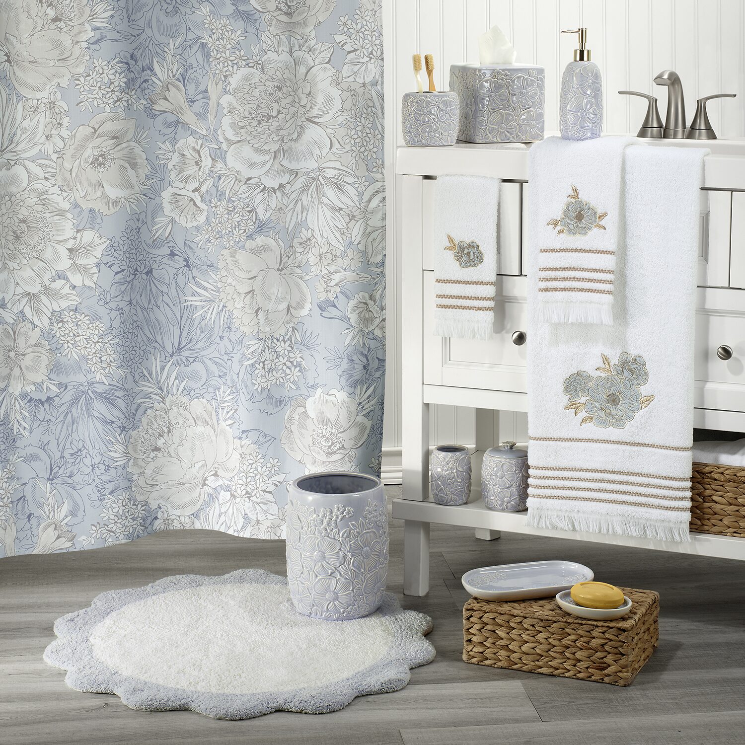 Nicole Miller Camille Bath Rug