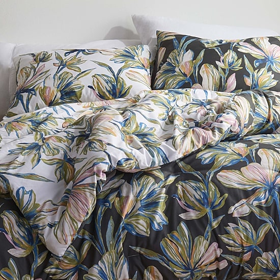 Martex Expression Lordes Midweight Down Alternative Comforter Set