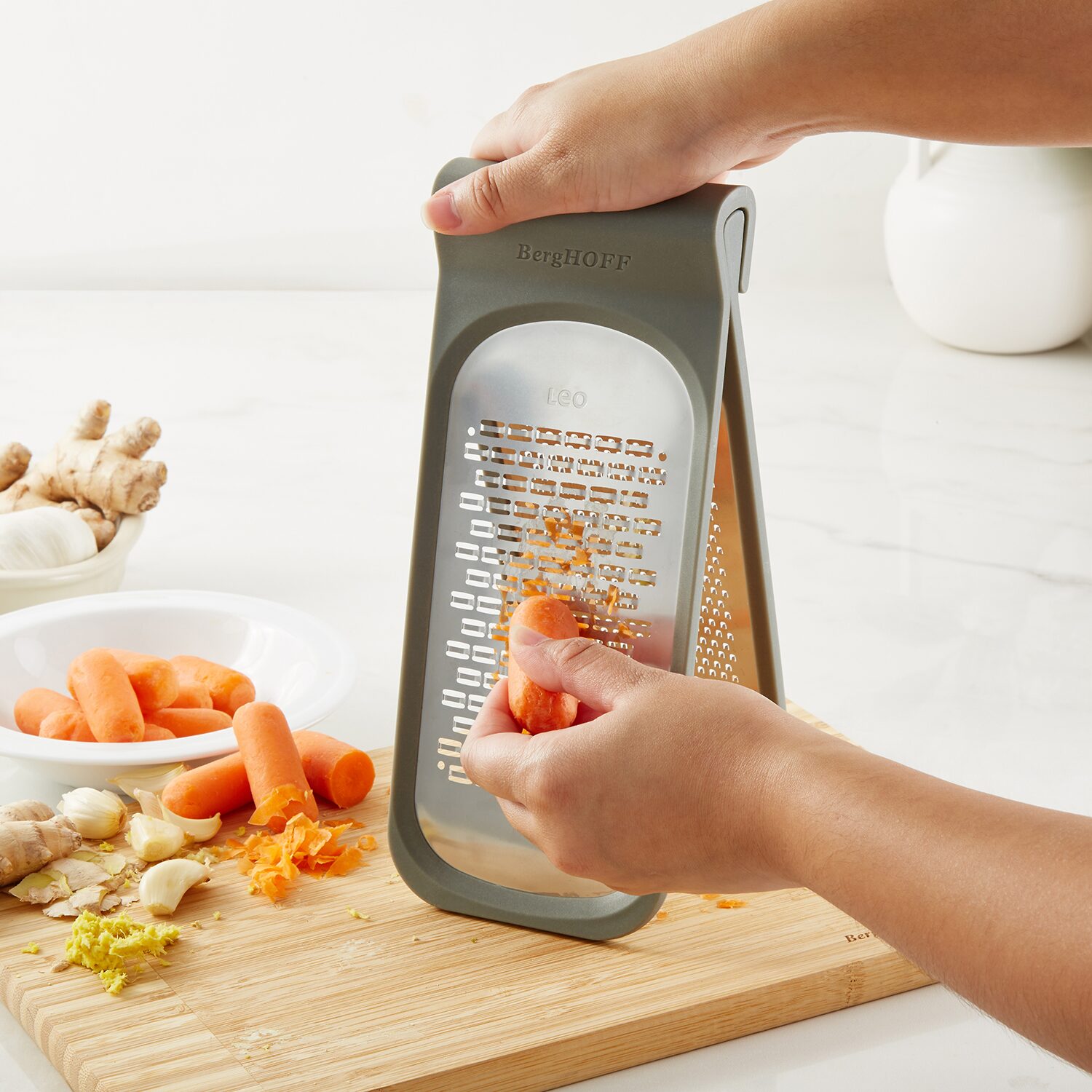 BergHOFF Leo Balance 18/10 Stainless Steel Double Coarse And Ribbon 9.5" Grater