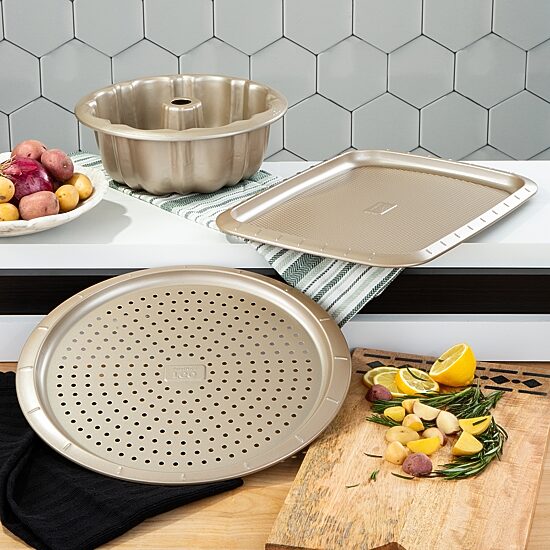 BergHOFF Balance Non-Stick Fluted 10" Cake Pan