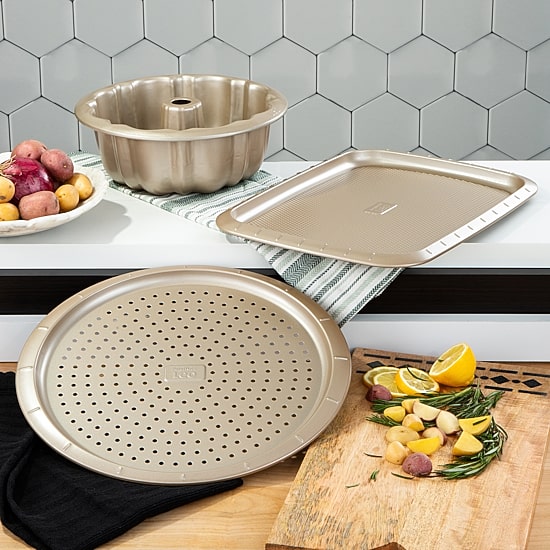 BergHOFF Balance Non-Stick Perforated 12.5" Pizza Pan