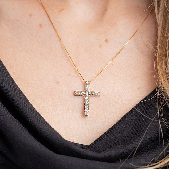 Cross (H-I / I1) Womens 1/2 CT. T.W. Natural White Diamond 10K Gold Cross 18 Inch Pendant Necklace