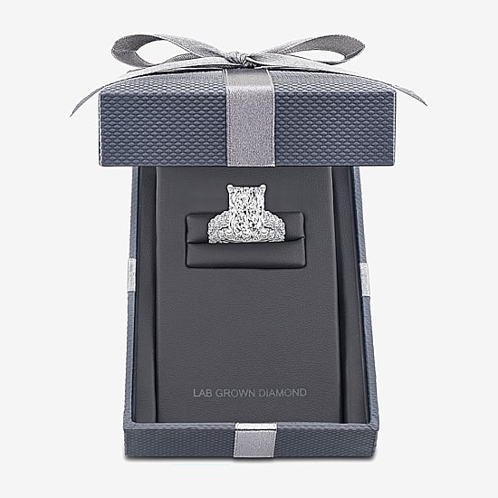 Grown Gorgeous (F / Vs2) Womens 6 1/10 Ct. T.W. Lab Grown White Diamond 14K Gold Radiant Side Stone Bridal Set