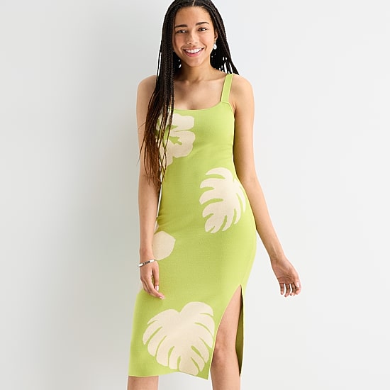 by&by Womens Juniors Sleeveless Leaf Midi Sweater Dress