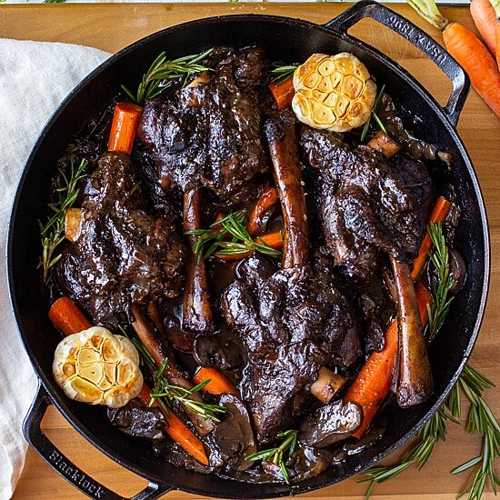 Lodge Cookware Cast Iron 4-qt. Covered Braising Pans