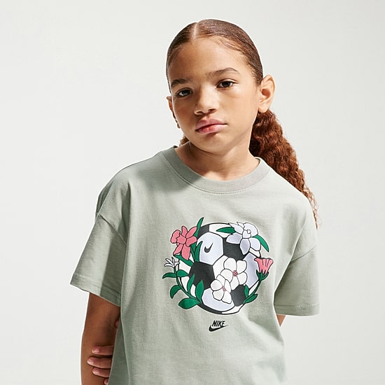 Nike Club Big Kid Girls Crew Neck Short Sleeve Oversized Graphic T-Shirt