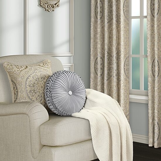 Queen Street Rinaldi 1 Pair Round Throw Pillow