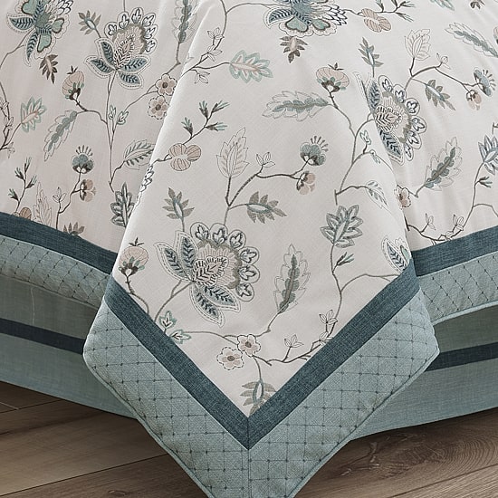Queen Street Brookside 4-pc. Embellished Comforter Set