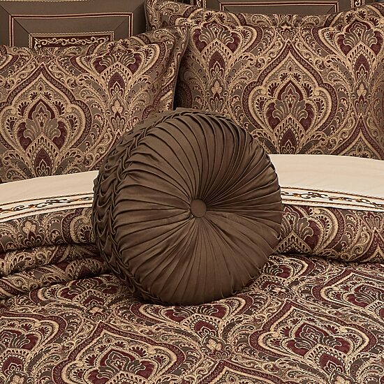 Five Queens Court Octavia Round Throw Pillow