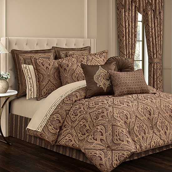 Five Queens Court Octavia 4-pc. Embellished Comforter Set