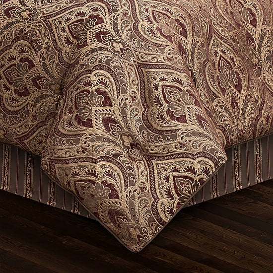 Five Queens Court Octavia 4-pc. Embellished Comforter Set