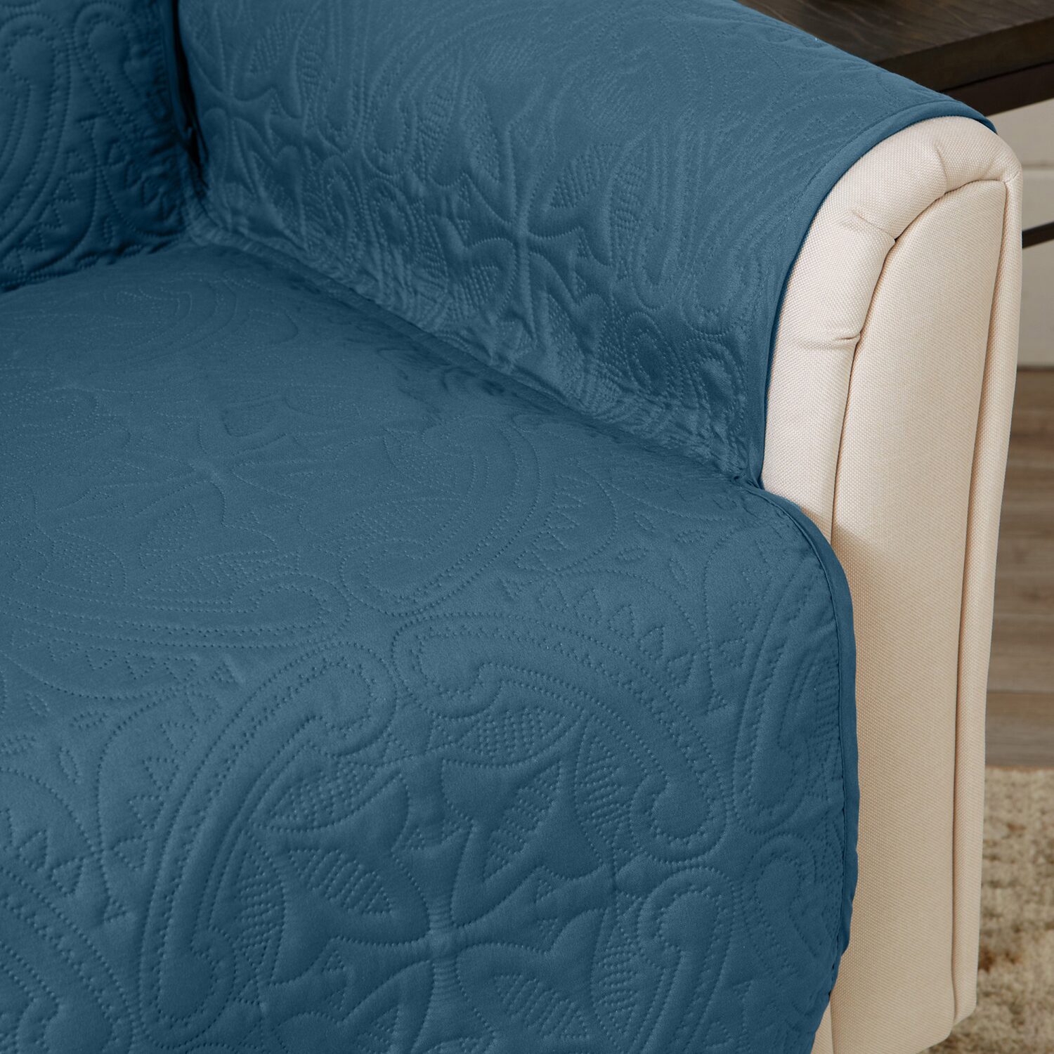 Linery Medallion Loveseat Protector