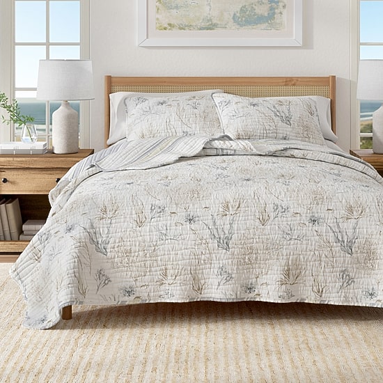 Linery Coastal Reversible Quilt Set