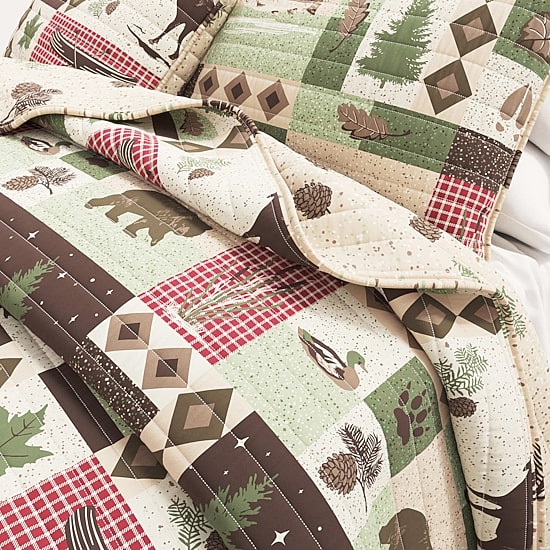 Linery Animal Mosaic Reversible Quilt Set